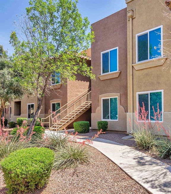 Copper Cove Apartments in Tolleson, AZ